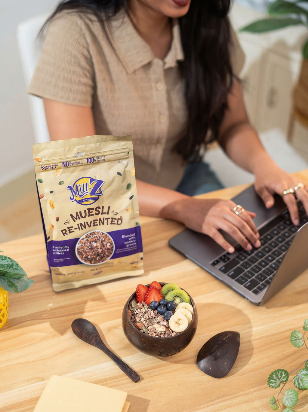 Coconut Shell Bowl&Scoop( No Muesli - Only Bowl & Scoop )